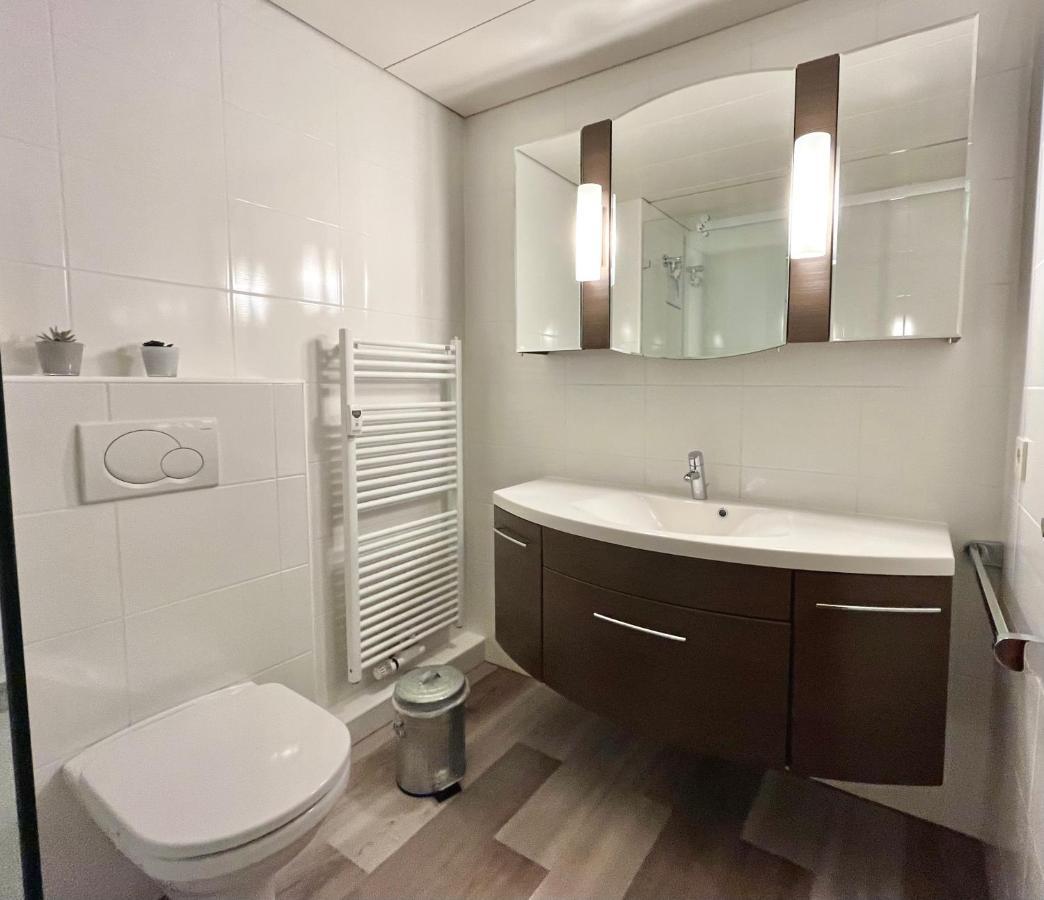 Appartementresidenz Am Kurpark - Ferienwohnungen Mit Pool & Sauna & Garage Bad Salzuflen Dış mekan fotoğraf